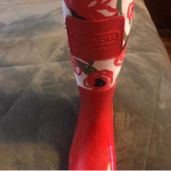 Coach rain boots 🩷 - Picture 3 of 3